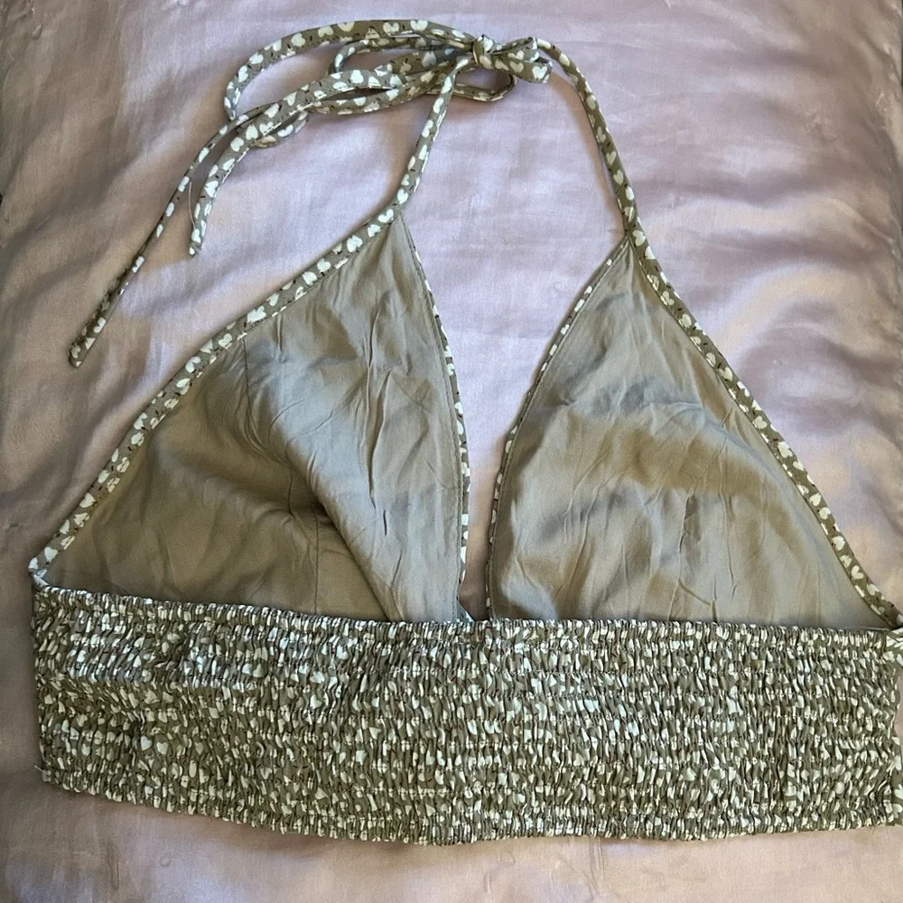 Top - Picture 2 of 4